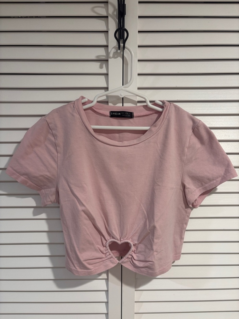SHEIN Light Pink Heart Cutout Cropped Tee